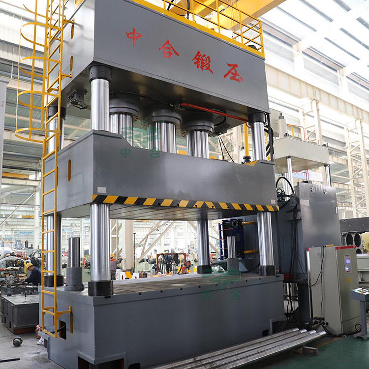 2000噸SMC汽車(chē)覆蓋件成型液壓機(jī)車(chē)間實(shí)物.jpg 2000噸SMC汽車(chē)覆蓋件成型液壓機(jī)車(chē)間實(shí)物.jpg