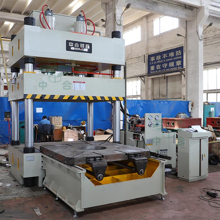 輪胎模具試驗液壓機(jī).jpg