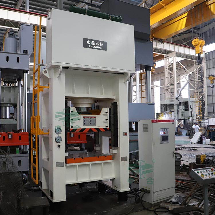 200噸框架式油壓機.jpg
