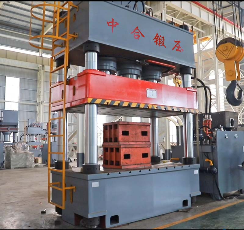 1500噸三梁四柱液壓機(jī)的參數(shù)、價格(圖2)